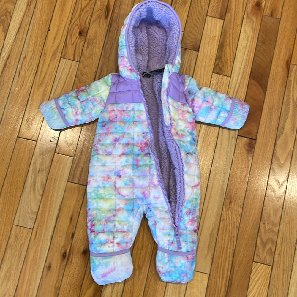 Snowsuit 3 to 6 months multicolor zip front